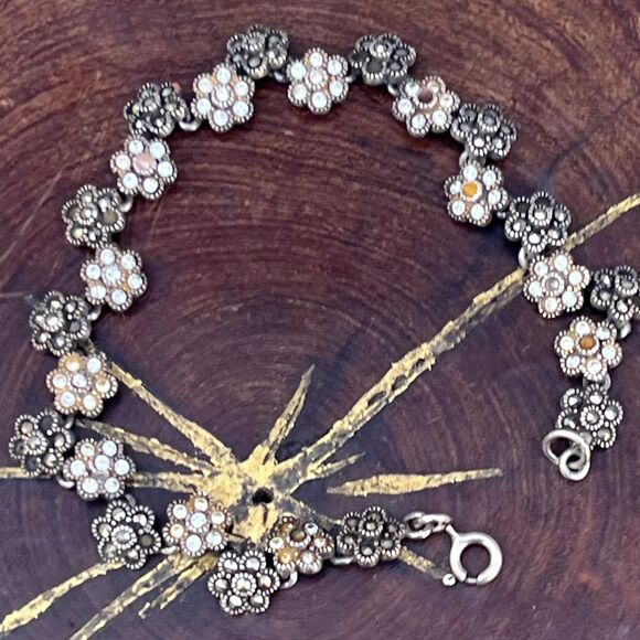 Marcasite Floral Link Bracelet in Sterling Silver Jewelry Gift - Picture 2 of 9